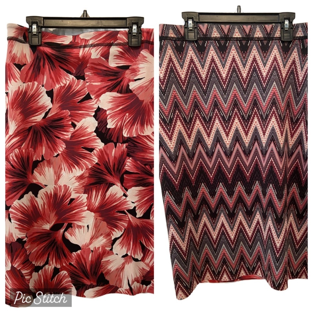 Attitudes by Renee Reversibles Pull On Pencil Skirt Chevron/Floral Print S New